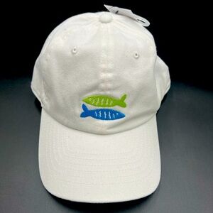 Goodfellow “Vacay all day” white with embroidered fish. Adjustable back. OS‎